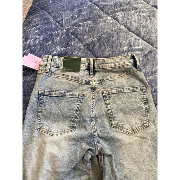 Women's Super-High Rise Distressed Skinny Jeans - Wild Fable Light Wash 0 - Picture 5 of 8